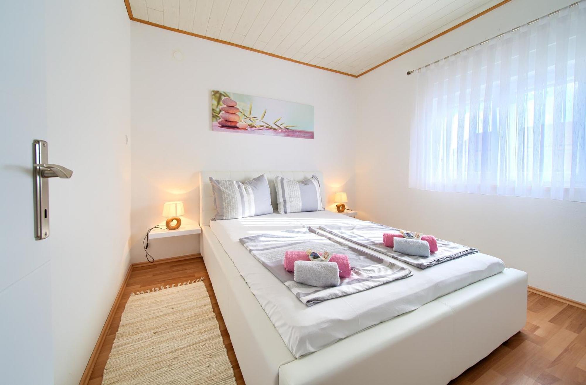 Apartments Braut Krk คิร์ก ภายนอก รูปภาพ