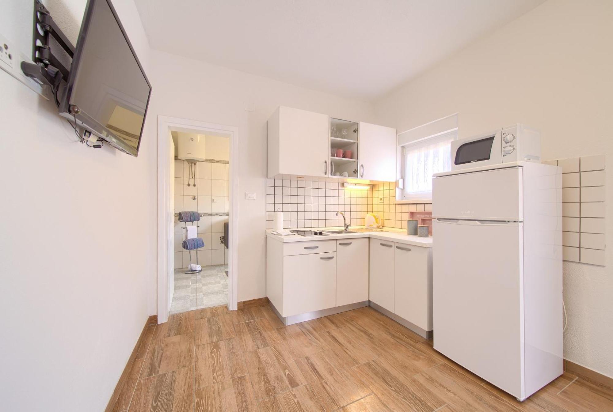 Apartments Braut Krk คิร์ก ภายนอก รูปภาพ
