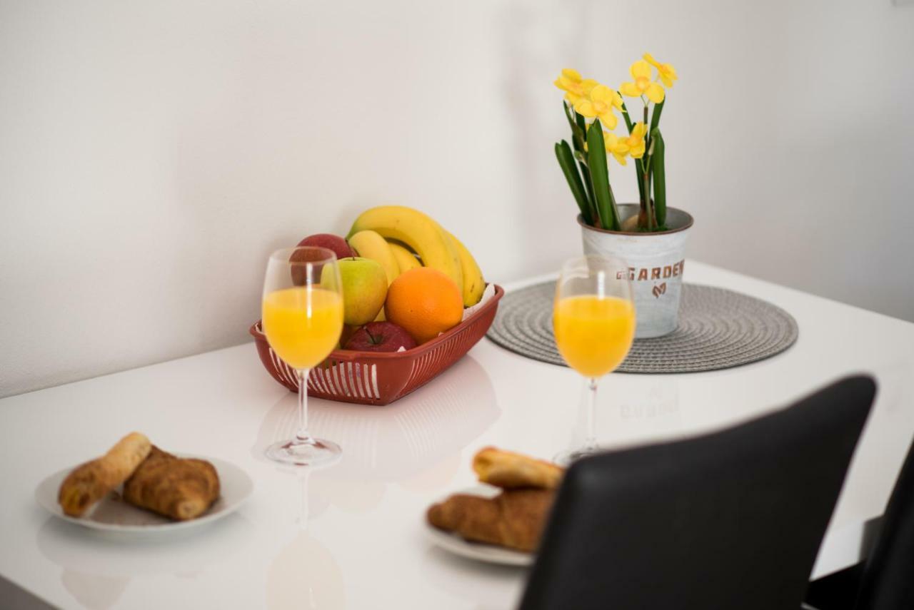 Apartments Braut Krk คิร์ก ภายนอก รูปภาพ